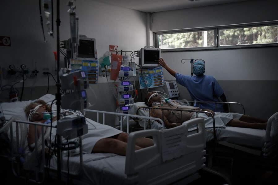 Média móvel de mortes é de 220 nos últimos sete dias