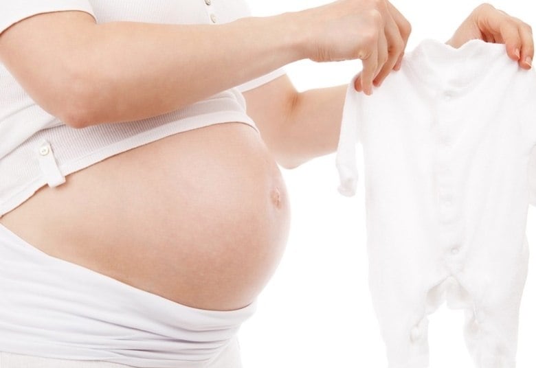 Após escolhida a barriga, os pais acompanham o passo a passo da fertilização, até que a tão sonhada gravidez seja confirmada