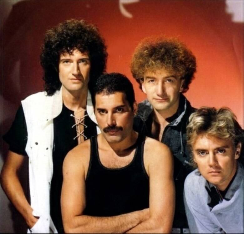 Queen — We Are The Champions