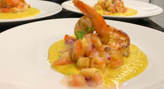 Felipe Salles ensina camarão diferente para os fãs do Top Chef Brasil