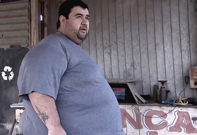 No início, o peso de Jorge ultrapassava 300kg e por esse motivo preciso começar a emagrecer imediatamente