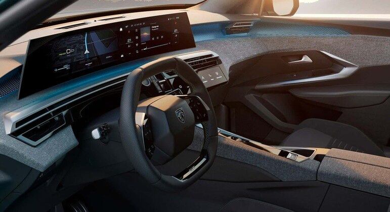 SUV tem uma tela de 21 polegadas como painel de instrumentos e central multimídia