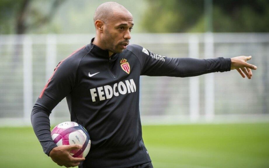 SEM LIMITE - A crise do Monaco parece não ter fim. No último domingo, o time francês foi goleado pelo PSG, na Ligue One, em seu próprio estádio. A equipe do técnico Thierry Henry perdeu por 4 a 0 para o time de Neymar. O treinador foi sincero em entrevista coletiva após a partida quando perguntado sobre os objetivos da temporada (Foto: Divulgação/A.S.Monaco)
