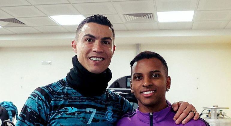 Rodrygo usou as redes sociais para publicar foto com o astro português; 'conhecendo meu maior ídolo', escreveu o brasileiro