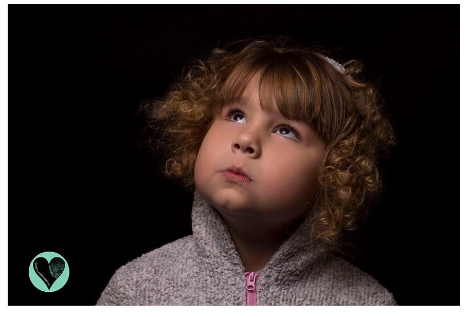 Grace é apaixonada por todos os personagens dos desenhos da Disney, especialmente o Mickey.

Ela nasceu com agenesia sacral — uma malformação da coluna vertebral —, sopro no coração e um importante deslocamento do baço