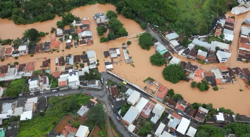 Matias Barbosa ficou debaixo d'água após o temporal