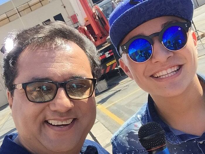 "Valeu, Gui!", registrou Geraldo Luís


+ Vilma Martins pede paz e pensa em sair do Brasil: "Será que eu nunca vou me libertar desse passado?"
+ “Me deu um choque, eu fiquei bastante chateado”, diz Kaik Pereira sobre racismo que sofreu na web
+ Exclusivo! Vilma Martins muda a versão da história e diz que não sequestrou Pedrinho: "Eu comprei"
+ Aproveite e confira as matérias do programa Domingo Show
+ Já curtiu a página do Domingo Show no Facebook? É só clicar!
+ Siga o Domingo Show no Twitter e receba todas as notícias do programa