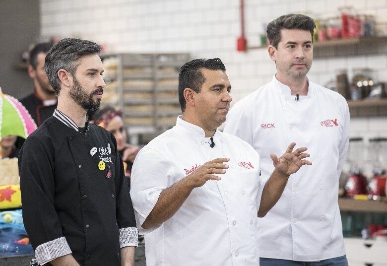 Os
confeiteiros terão de surpreender Buddy Valastro e seus convidados especiais,
Chico Zinneck e Rick Zavala, que estiveram na primeira temporada do reality
show, para não correrem o risco de serem eliminados