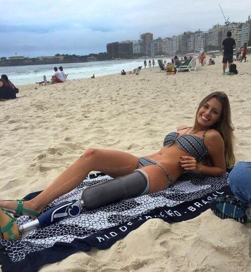 Nos comentários no Youtube, diversas pessoas deixam mensagens de incentivo para essa nova fase na vida da modelo: “Seu alto astral contagia! Parabéns pela fé, pela alegria, pela coragem e pela vitória! Você é um exemplo!﻿", “Você me faz repensar a forma como encaro a vida todos os dias. Muita luz pra você!", “A energia que você passa é maravilhosa. Você é maravilhosa! Obrigado por estar me fazendo refletir melhor sobre a vida! "﻿