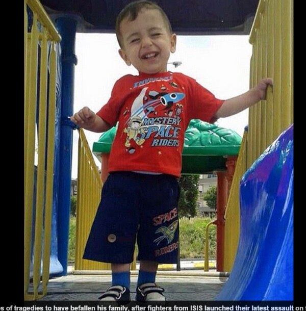 

Fatima conta que Abdullah mandou mensagens e fotos para ela,
após um ataque do Ei no meio da noite.



— Essas imagens eram assustadoras. Eu não queria ver aquilo.
Muitas das pessoas que eles mataram eram meus familiares

