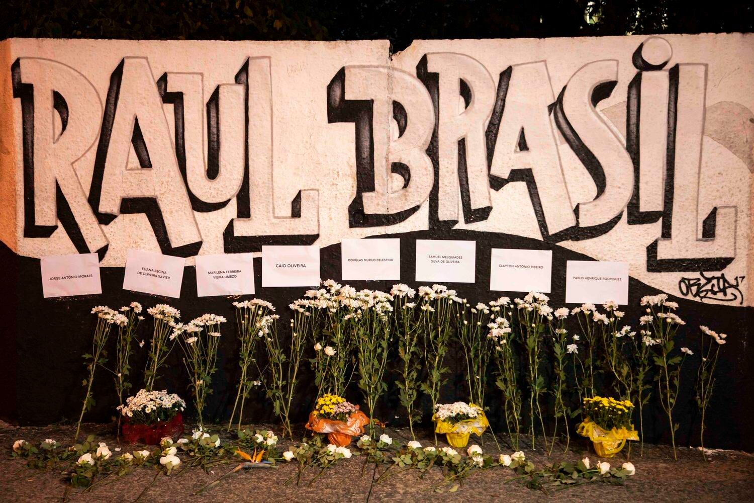 Episódio não deve ser omitido, mas é preciso atenção para não glamourizá-lo