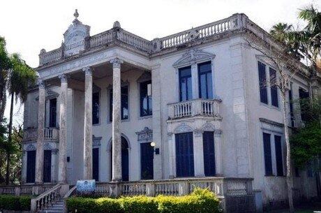 Estudante afirma que “um negro sabe que ele é negro”