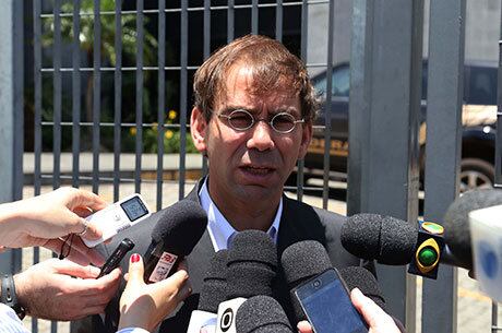 José Luis Oliveira Lima falou aos jornalistas neste sábado