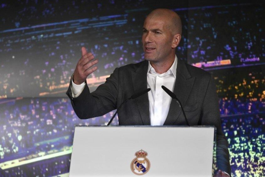 O técnico Zidane teve seu retorno ao Real Madrid anunciado nesta segunda