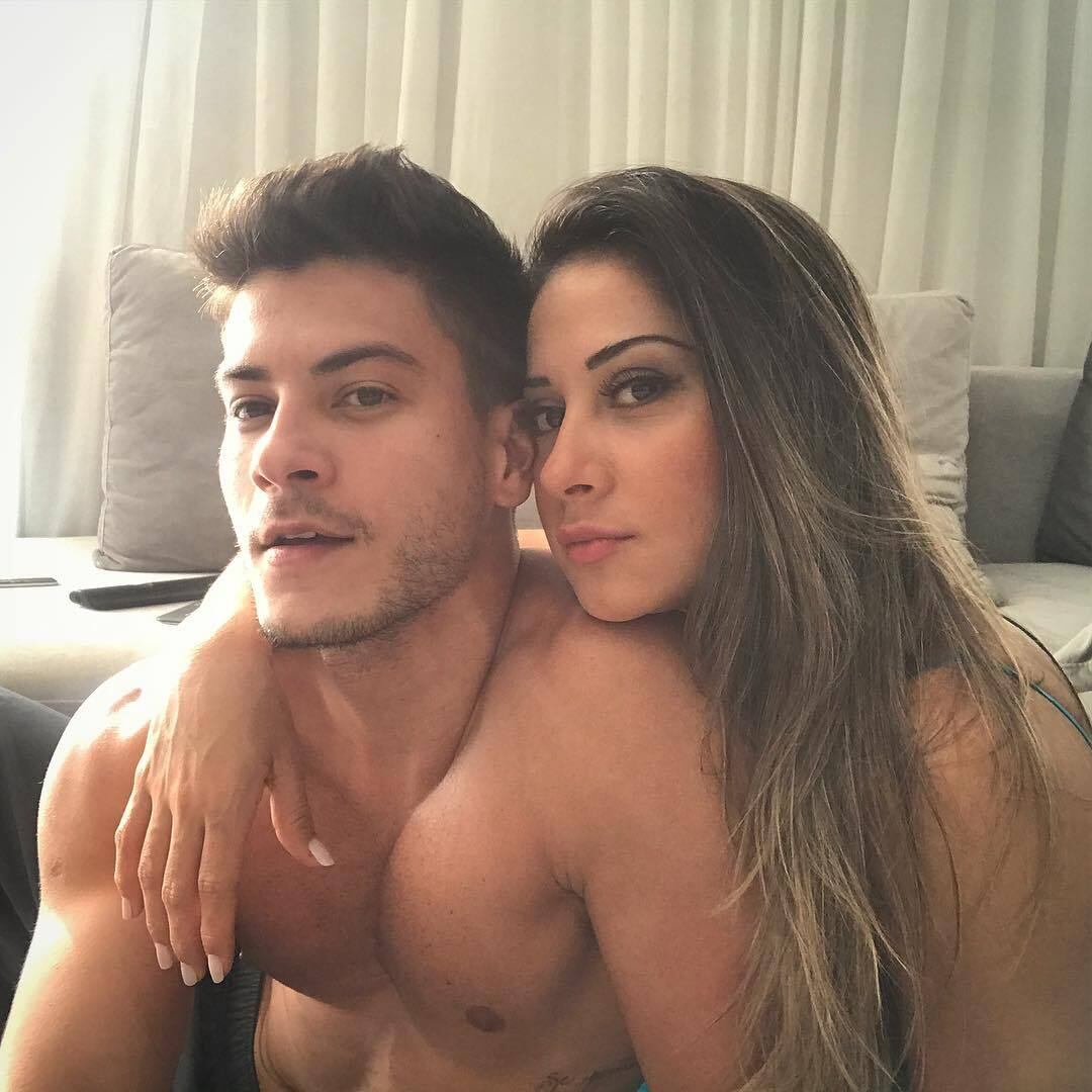 Veja também: Só love! Mayra Cardi e Arthur Aguiar abrem a intimidade nas redes
sociais 