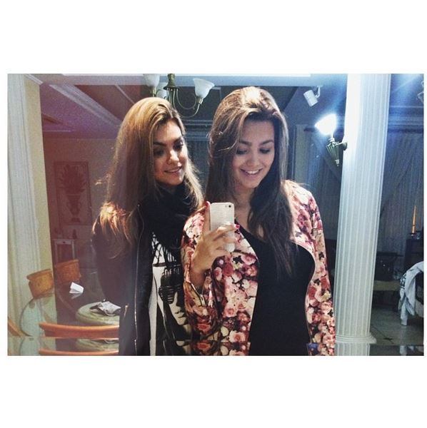 Mas será que as duas são iguais em tudo?

+ Quer saber tudo sobre o Programa da Sabrina? Siga o perfil no Twitter

+ A atração da japa mais famosa do Brasil também está no Facebook. Curta!