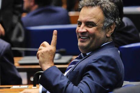 Aécio avalia que o ano de 2017 será "complicado"