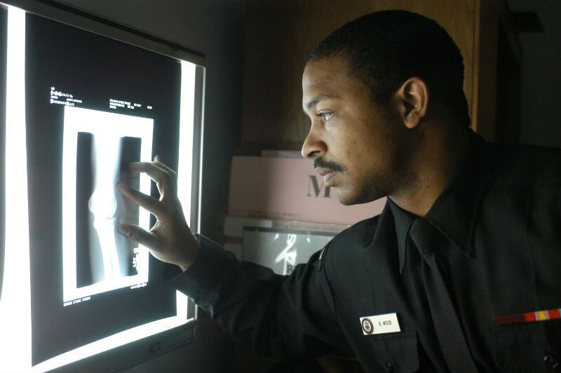 Nem os maiores técnicos da Marinha dos Estados Unidos conseguiram descobrir os mistérios da esfera