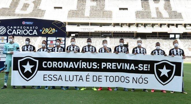 Botafogo já cedeu. E aceita jogar domingo. Com apenas sete dias de treino