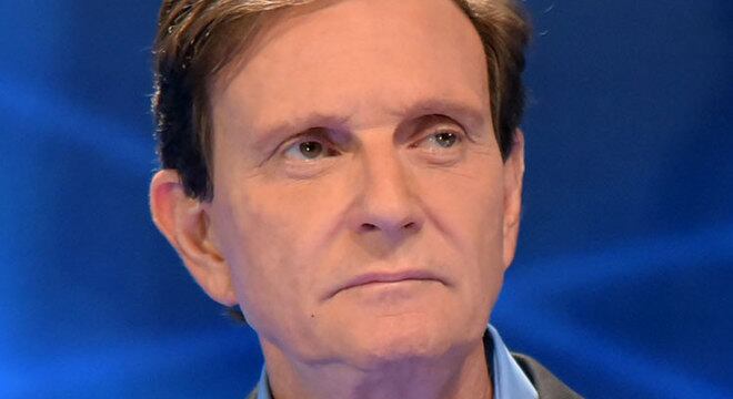 Crivella lidera pesquisas de intenção de voto, com até 22 pontos à frente de adversários