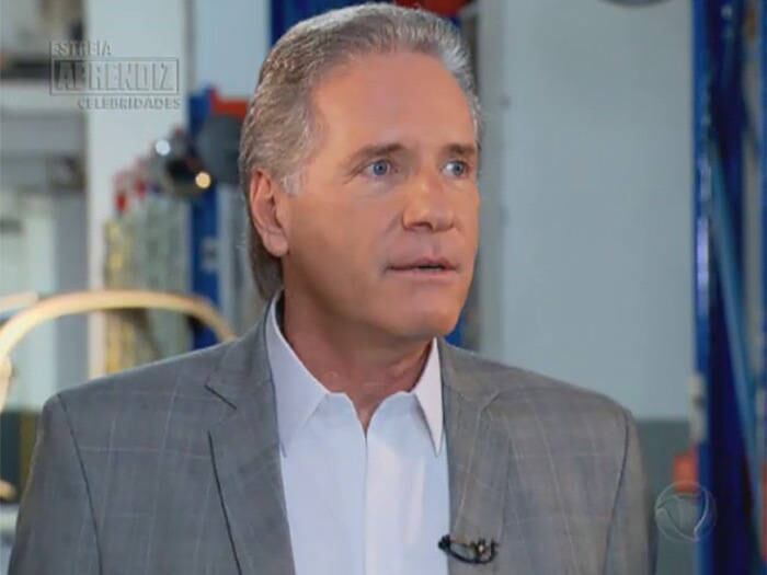 O apresentador Roberto Justus destacou uma habilidade no mundo dos negócios
– Sem criatividade no mundo dos
negócios nós estamos mortos
+ Aproveite e confira os vídeos do Aprendiz Celebridades
+ Já curtiu a página do Aprendiz Celebridades no Facebook? É só clicar!
+ Siga o Aprendiz Celebridades no Twitter e receba todas as notícias do programa