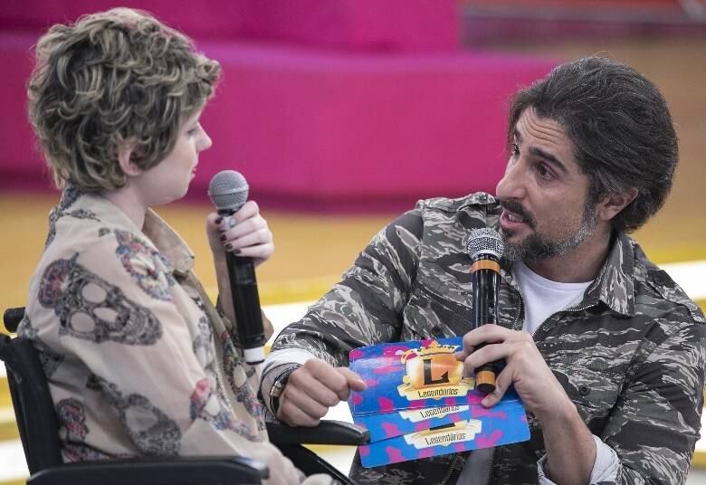 Mion e Lorena já estiveram juntos
quando o apresentador gravou o quadro Um Dia Inesquecível com ela. Na época, a youtuber estava tratando o câncer no interior
de São Paulo
•VÍDEO: Projota e Vale a Pena Ver Direito agitam o Legendáriosdesta sexta-feira (20)