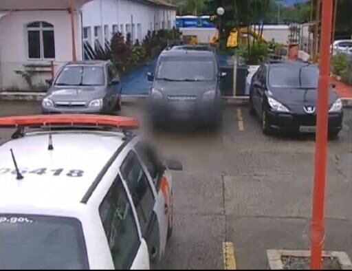 Ainda de acordo com a polícia, o laudo que vai determinar a causa da morte da criança deve sair em um mês
