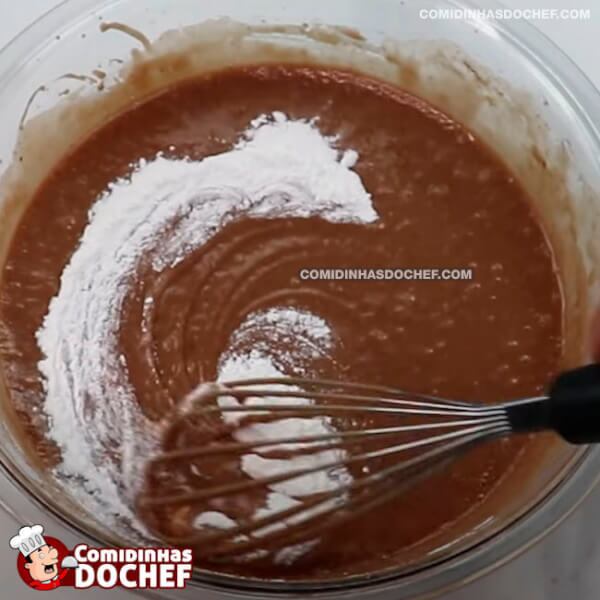Bolo de Chocolate SEM Liquidificador