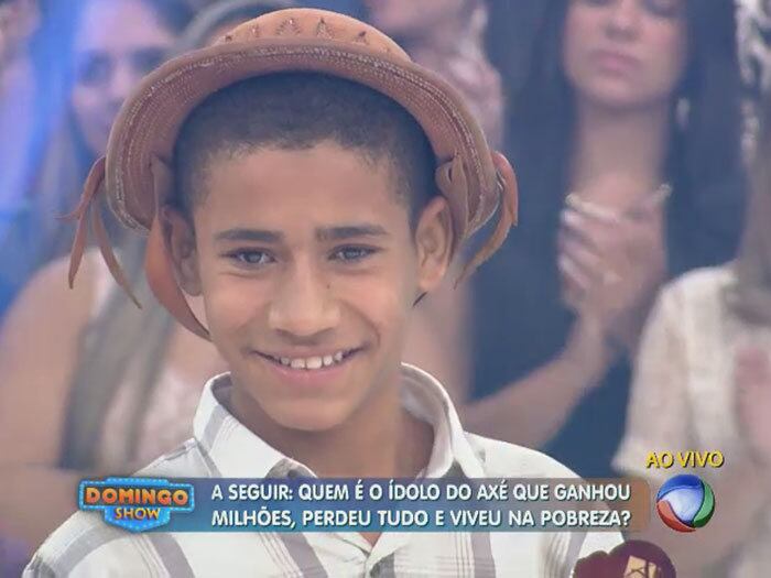 Só que as emoções não acabaram por aí, não!


+ Aproveite e confira as matérias do programa Domingo Show

+ Já curtiu a página do Domingo Show no Facebook? É só clicar!

+ Siga o Domingo Show no Twitter e receba todas as notícias do programa

