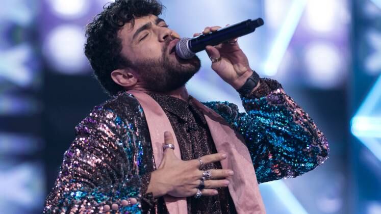 Natural de Brasília (DF), o cantor Piettro mostrou que tem talento e presença de palco de sobra ao interpretar Beggin', de Måneskin