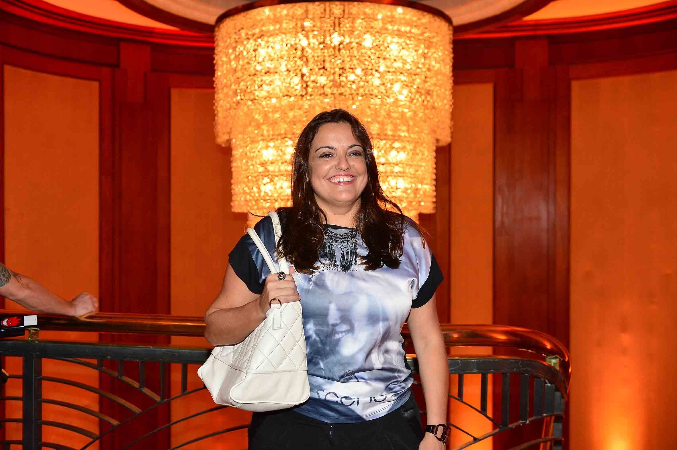 A jornalista Fabíola Reipert comparece ao Jantar Ressoar Solidário nesta quarta-feira (13)