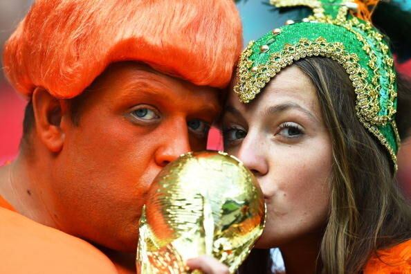 E tem clima de romance também nas arquibancadas. 