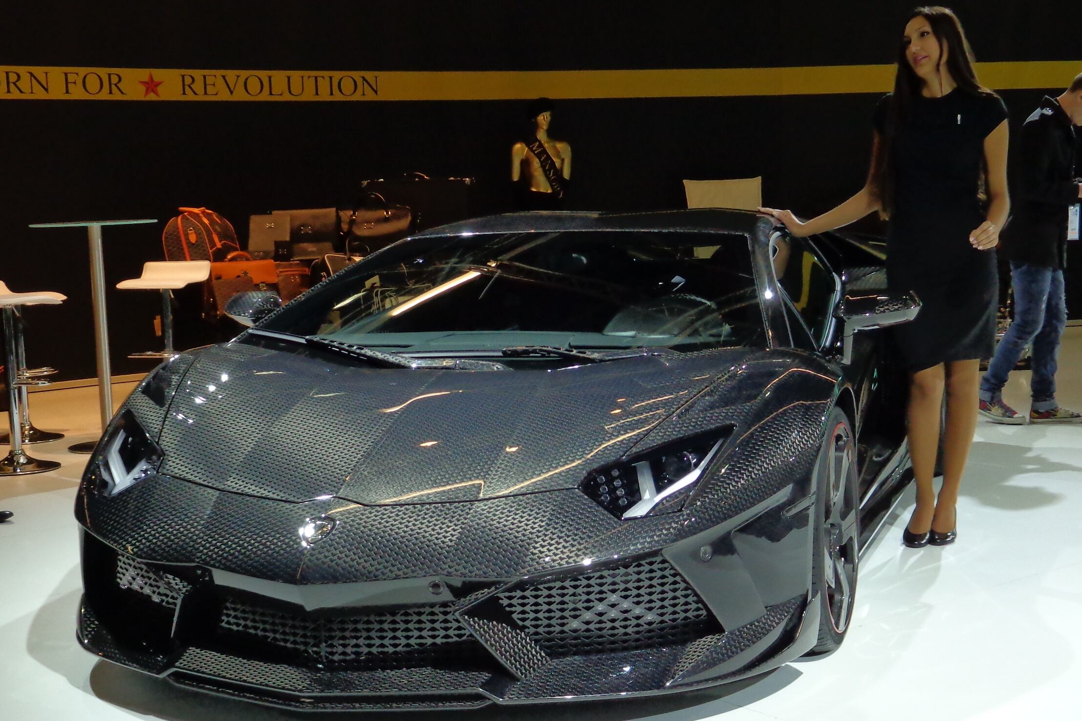 O Aventador é outro com diversas opções de modificações

Quer ler mais notícias? Acesse r7.com/carros
