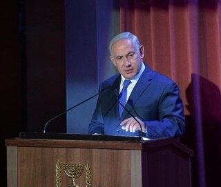 Premiê israelense, Benyamin Netanyahu, durante discurso de abertura