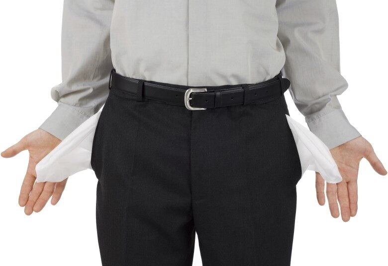 Ainda não está tudo perdido: você pode cortar os seus gastos ou negociar o pagamento da dívida com o banco