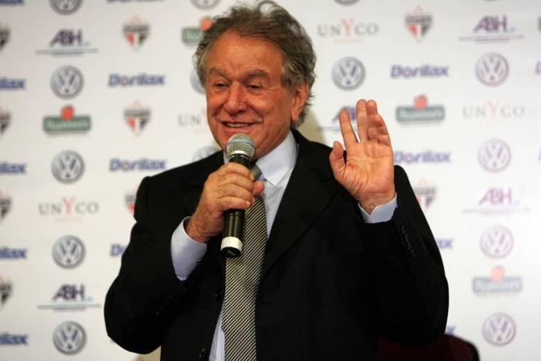 "Tenho um amigo que é sócio de uma torcida organizada e ele me disse que me adoram porque eu ganhei o tricampeonato, porque eu batia no Corinthians e no Andrés, porque eu falo as verdades que ninguém quer dizer e enfrento quem for necessário para cessar as injustiças" - durante crise do time (2013) 