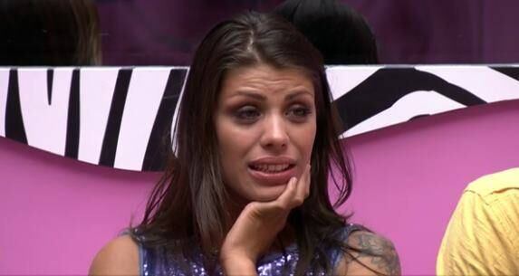 Fran leva bronca do pai por fazer sexo no BBB, diz jornal