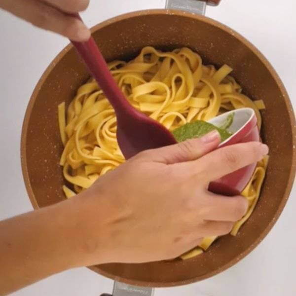 Macarrão ao Pesto
