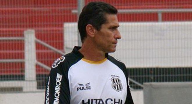 O técnico Jorginho, que retorna à Ponte Preta nesta temporada