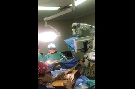 Cirurgia durou cerca de seis horas