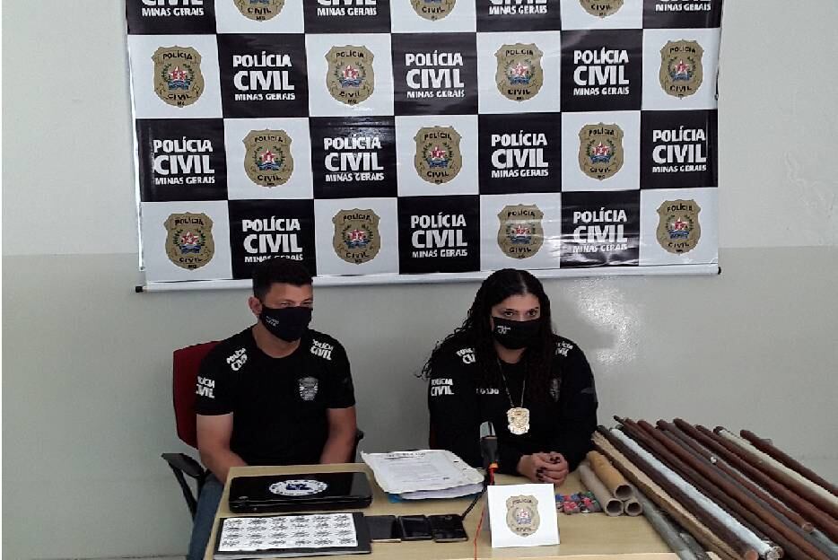 Polícia achou porretes e bombas nas sede