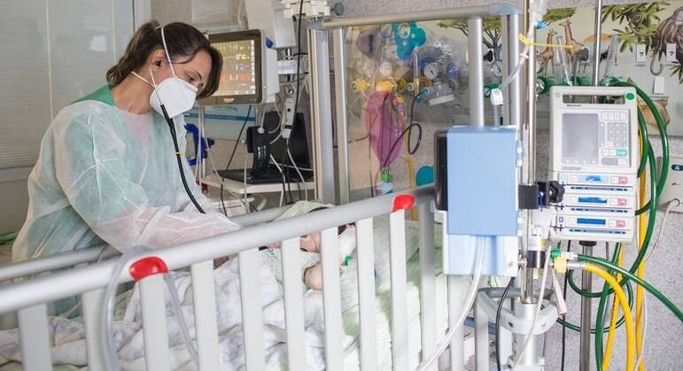 Aumento das internações de crianças está associado à infecção pelo vírus sincicial respiratório