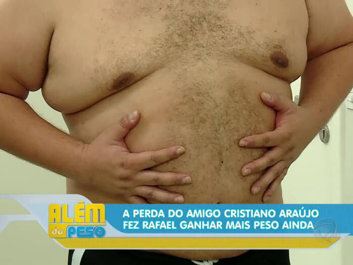 De acordo com o produtor musical, a ansiedade e a falta de
rotina foram os principais motivos para o ganho de peso.

— Eu costumo dizer que se eu estou feliz, eu como; se eu
estou triste também

+ Metas, metas e mais metas! Descubra os objetivos dos participantes do Além do Peso com famosos

+ Acesse R7 Play e assista às íntegras do Hoje em Dia! Clique e experimente de graça!
