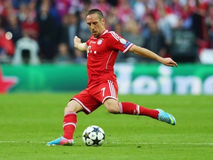Principal
atacante do Bayern de Munique e da seleção francesa, Franck Ribéry embolsou R$
39,7 milhões no ano
