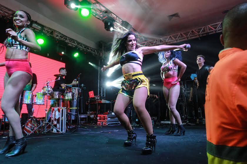 A musa pop arrasou nos passos de dança