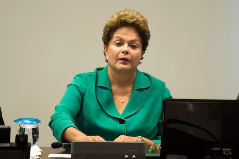"Estou tristíssima", diz Dilma sobre morte
de Eduardo Campos