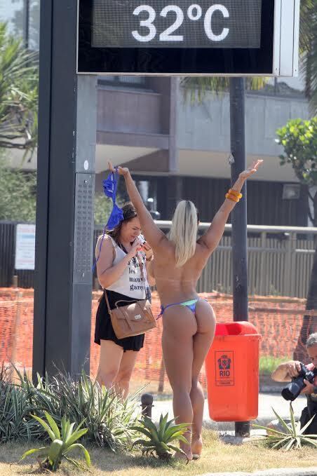 Segundo a organização do Toplessinrio, a campanha pretende despir as pessoas de esteriótipos e preconceitos. Renata Frisson já é adepta do topless há algum tempo