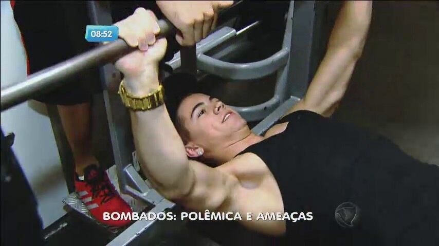 Quando questionado se o corpo sarado faz sucesso, Biel dispara.
— Eu estou procurando melhorar tudo, o sucesso com as meninas também
+ Veja o treinamento do Biel na academia