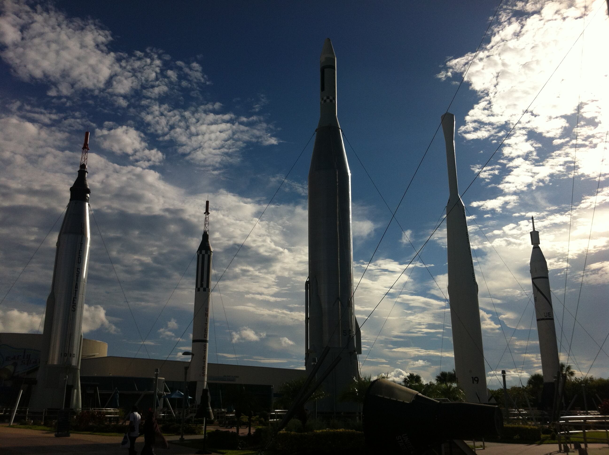 Parede transparente e impenetrável resistiria até a foguetes