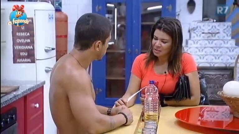 Melhor beijo
“Meu beijo com a Mara”
+ Douglas Sampaio agradece Mara Maravilha pelos tapas na cara: "Foram tapas de R$ 2 milhões"
+ Acesse R7 Play e assista às íntegras do Hoje em Dia! Clique e experimente de graça!